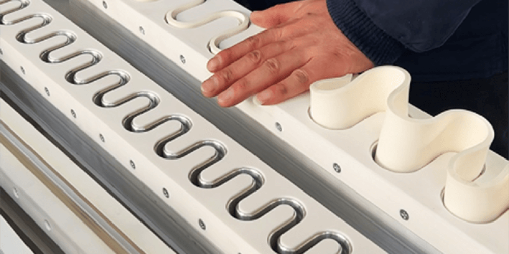 Conveyor belt material analysis: how to choose the most suitable material